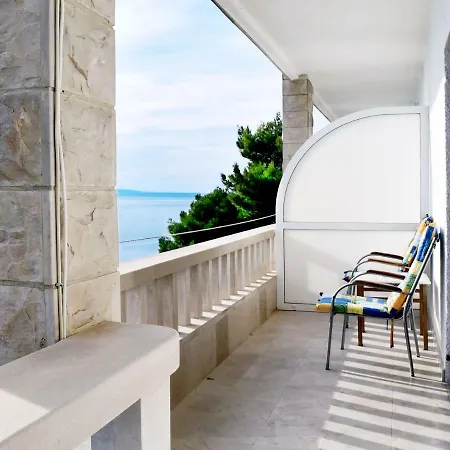 Apartment Punta Rata