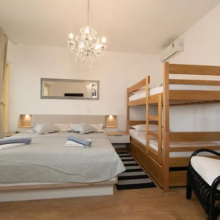 Apartment Punta Rata